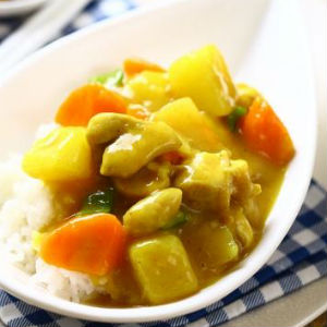 土豆咖喱飯的做法 土豆咖喱飯的熱量 土豆咖喱飯的營(yíng)養(yǎng)價(jià)值