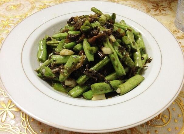 家常快手菜雪菜四季豆怎么做？