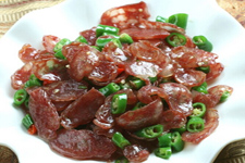 香腸炒什么好吃,香腸的做法