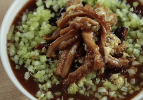 怎么做拍蒜燴羊肚絲？