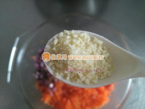 黑胡椒胡蘿卜豬肉餅的做法