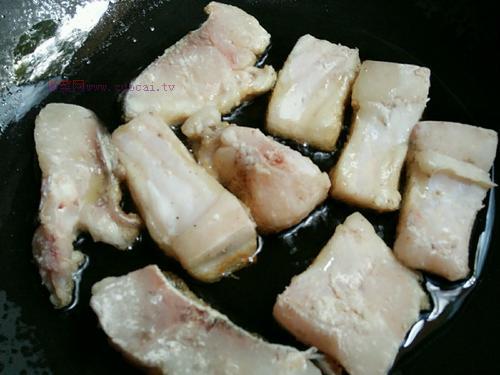 豆豉醬燒鰱魚塊的做法