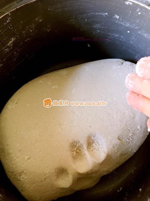 蕎面黃蘿卜蒸餃的做法