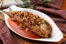 草魚怎么吃好吃,草魚怎么做好吃又簡單,草魚做法,草魚做法大全