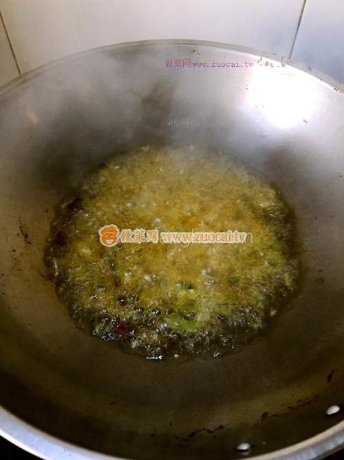 蕎面黃蘿卜蒸餃的做法