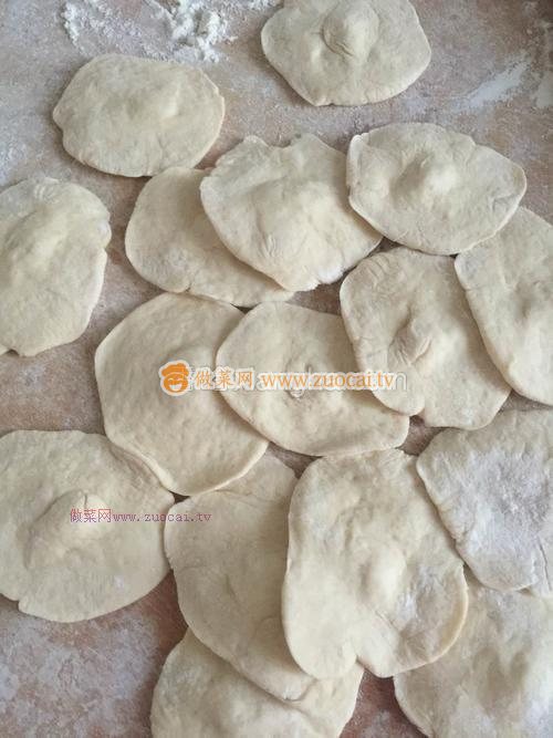 羊肉胡蘿卜包子的做法