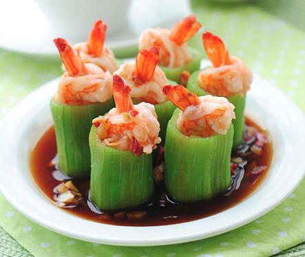 甜辣下飯的蒜蓉絲瓜蒸基圍蝦怎么做？