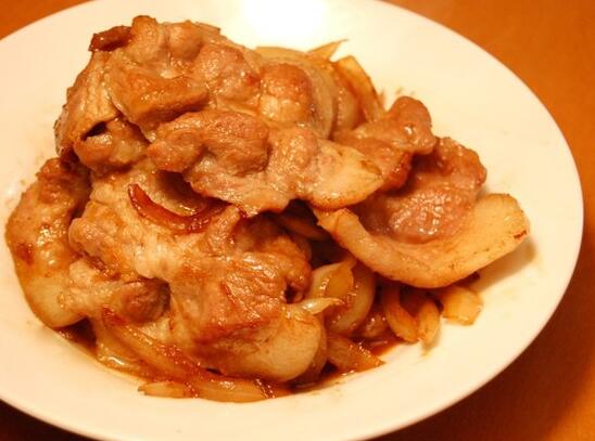 祛濕驅(qū)寒的美味豬肉生姜燒怎么做？