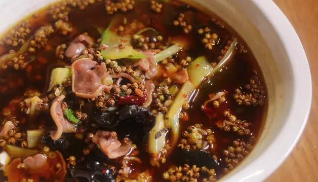 超級(jí)下飯的水煮豬舌怎么做？