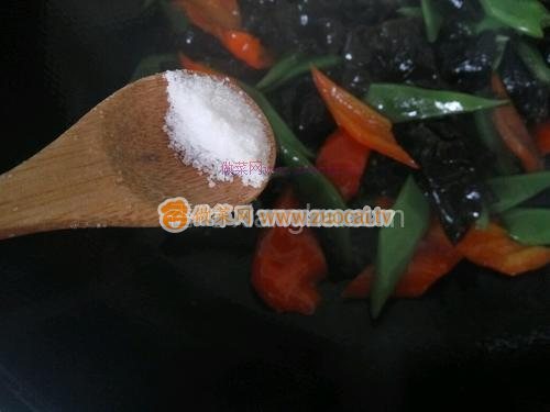 蕓豆炒木耳的做法