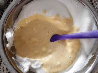 香蕉蛋糕卷的做法步驟7