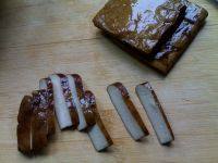 肉絲豆干炒韭苔的做法步驟2