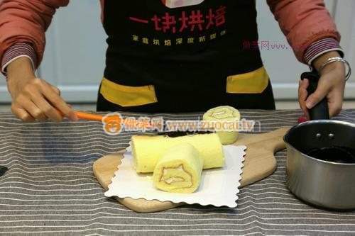 圣誕樹(shù)樁蛋糕的做法