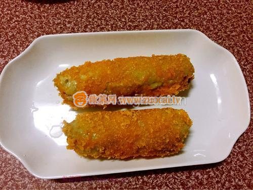 財(cái)源滾滾黃金雞卷的做法