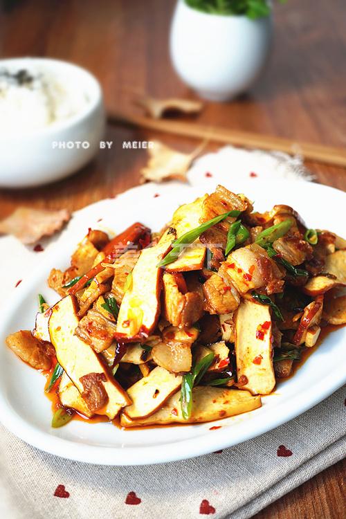 【回鍋肉豆干】的做法