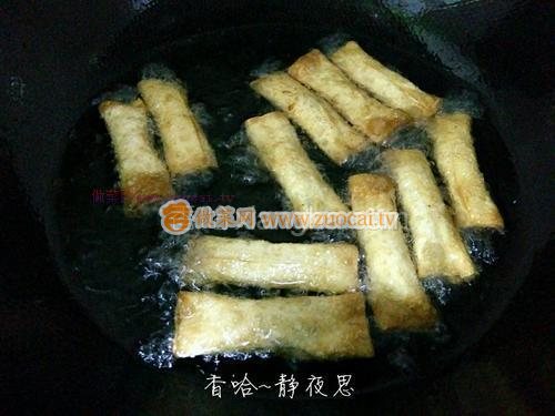 自創(chuàng)春卷的做法