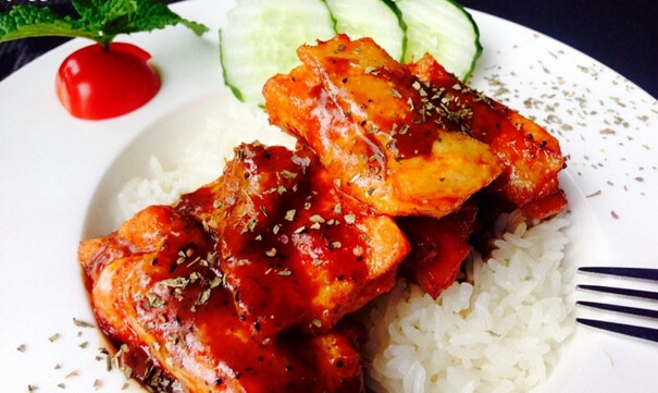 美味管飽的黑椒雞排飯?jiān)趺醋觯?/ data-9cau=