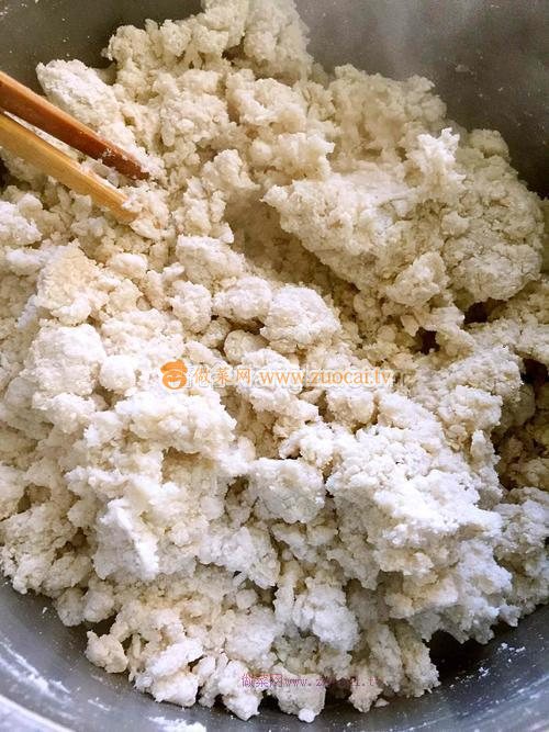 蕎面黃蘿卜蒸餃的做法