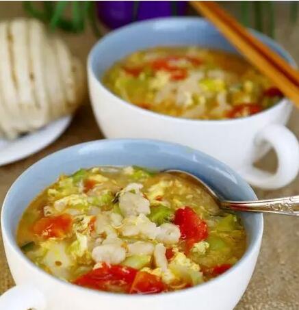 番茄雞蛋面疙瘩湯怎么做？