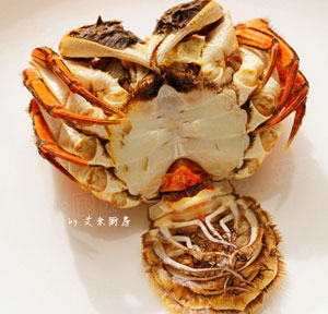 清蒸大閘蟹的吃法圖解，清蒸大閘蟹怎么做好吃