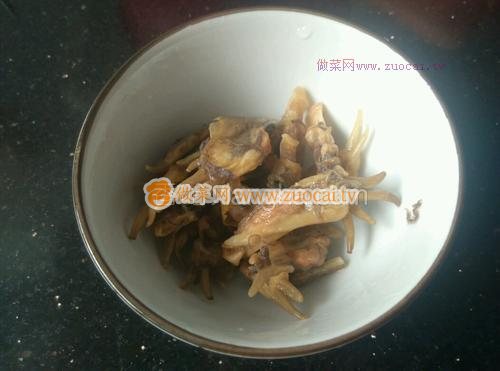 白蘿卜蟶干燉排骨的做法