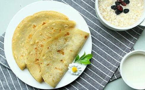 營(yíng)養(yǎng)水果早餐香蕉煎餅怎么做？