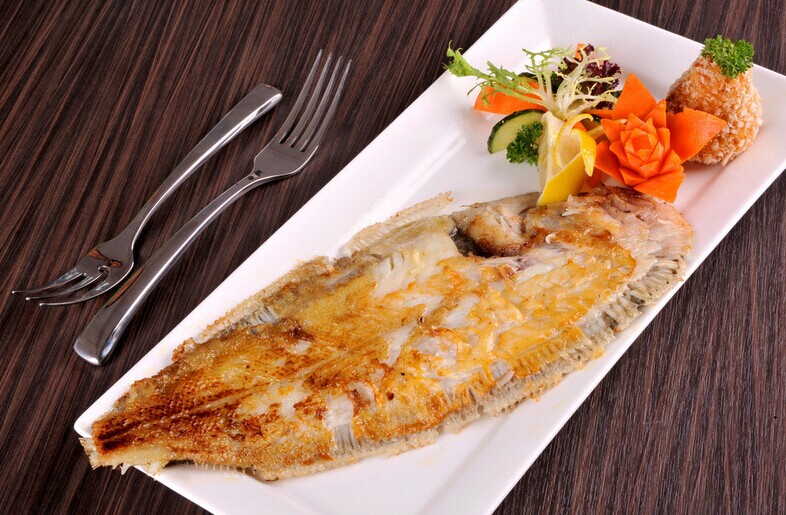 百里香煎魚(yú)