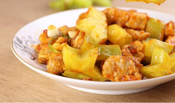 如何做楊桃咕嚕肉？