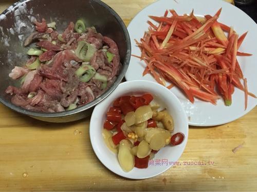 蘿卜泡菜牛肉的做法