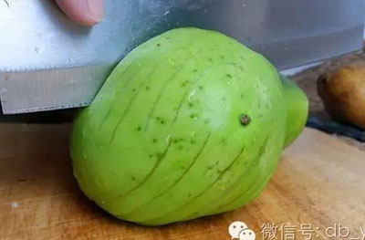 燈籠花刀的切法圖解，豬腰和茄子怎么切燈籠花刀