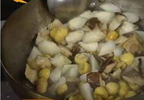 怎么做山藥燉板栗？