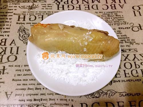 財(cái)源滾滾黃金雞卷的做法