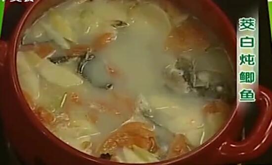 味道鮮美的茭白燉鯽魚怎么做？