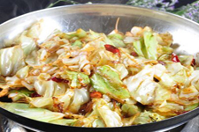 干鍋包菜的做法