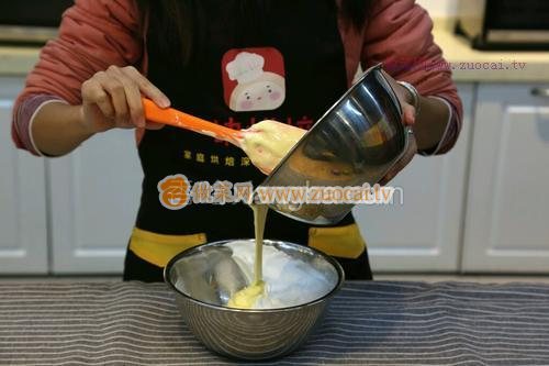 圣誕樹(shù)樁蛋糕的做法