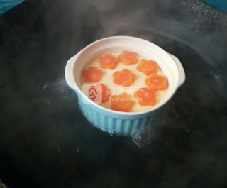 胡蘿卜花蛋羹