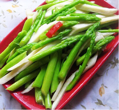 金鉤蘆筍炒茭白怎么做？