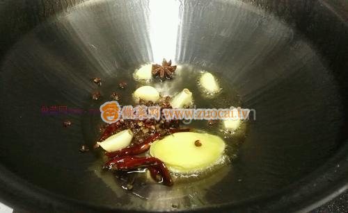 蘿卜燉牛腩的做法