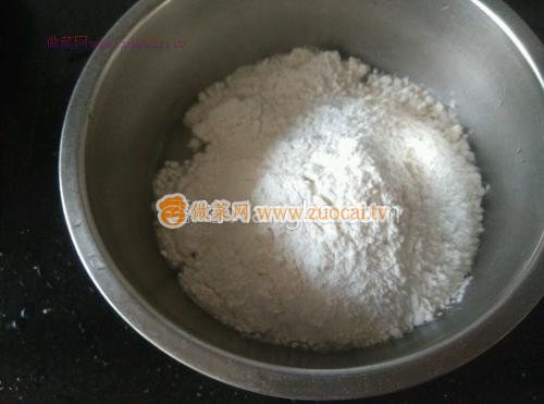 蘿卜肉餡包的做法