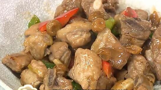 黃皮果炒排骨怎么做？