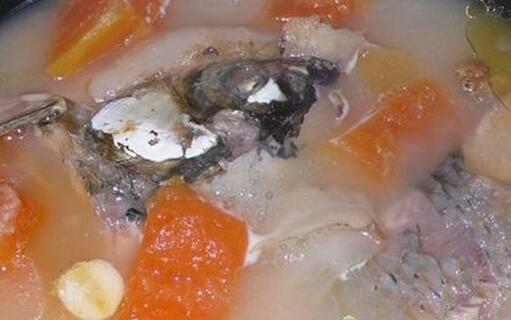 養(yǎng)胃生津的紅蘿卜番茄煲鯇魚尾怎么做？