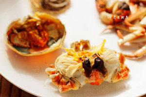 清蒸大閘蟹的吃法圖解，清蒸大閘蟹怎么做好吃