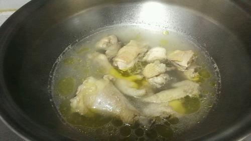 農(nóng)家燉土雞的做法