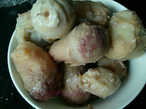 豬血炆芋子的做法