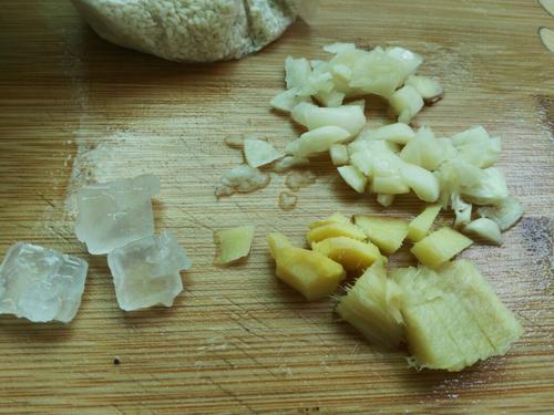 糖醋小排骨的做法