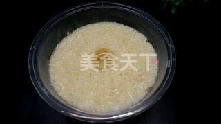 蘋(píng)果酒釀雞蛋羹養(yǎng)顏豐胸必備哦的做法步驟：2