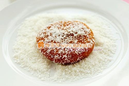 椰蓉南瓜豆沙餅的做法