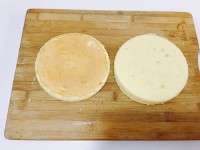 圣誕節(jié)蛋糕的做法步驟4