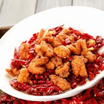 麻辣開(kāi)胃的四川辣子雞怎么做？