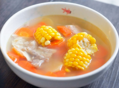 胡蘿卜玉米排骨湯胡蘿卜玉米排骨湯的做法